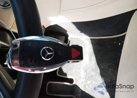 2019 Mercedes-Benz Gla 250 из США, поврежденный, VIN WDCTG4EBXKU020286